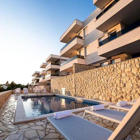 Meridian Pool Residences Novalja Exterior photo