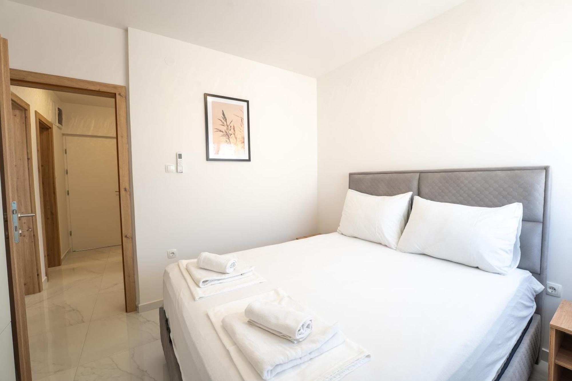 Meridian Pool Residences